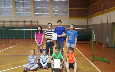 Badminton ekipno!